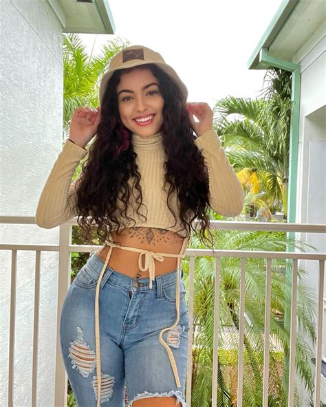 malu trevejo onlyfans : r/OnlyFansPromotions